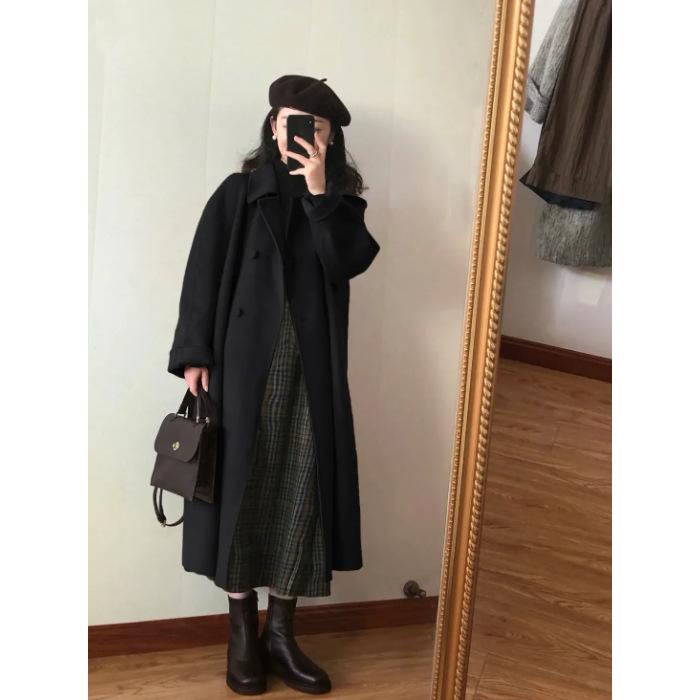 Hepburn Style Retro Woolen Coat for Women - Petite Korean Mid-Length, 2025 Autumn/Winter Collection