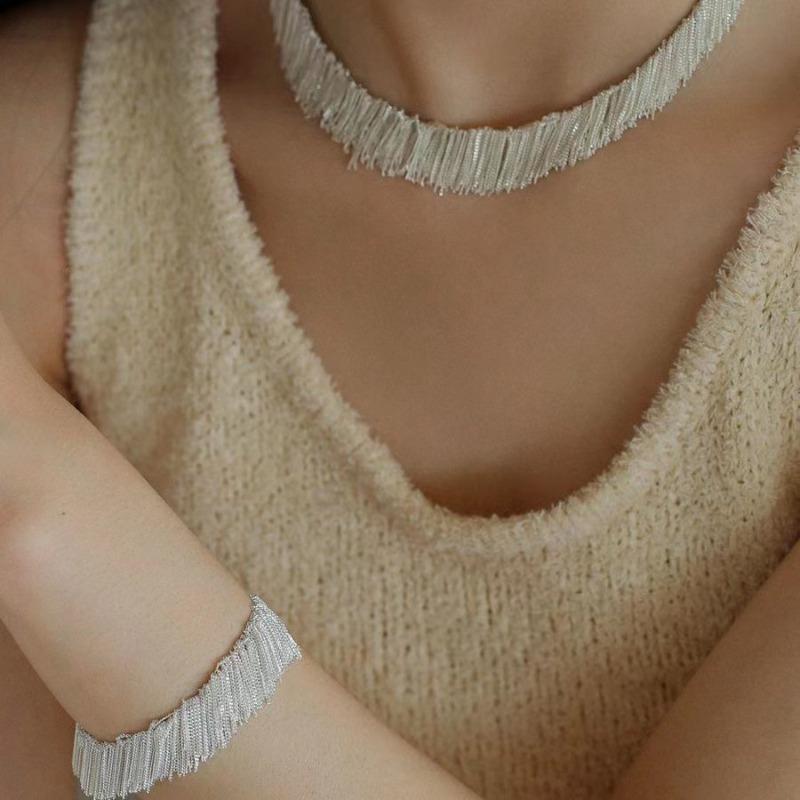 Necklace niche style design tassel earrings for women sparkling elegant earrings suit