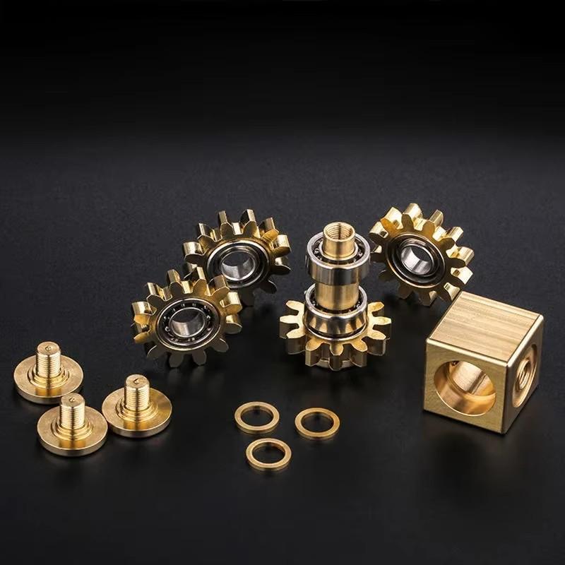 1 шт. Забавный ручной вращатель Латунный 4-скоростной Fidget Spinner Шестерня Игрушка для отдыха и снятия стресса Взрослый Снятие тревоги Рождественский подарок