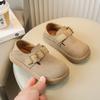 2024 Новые повседневные туфли для мальчиков, детская мода, пряжка, круглый носок, лоферы для девочек в британском стиле, универсальная дышащая детская обувь унисекс