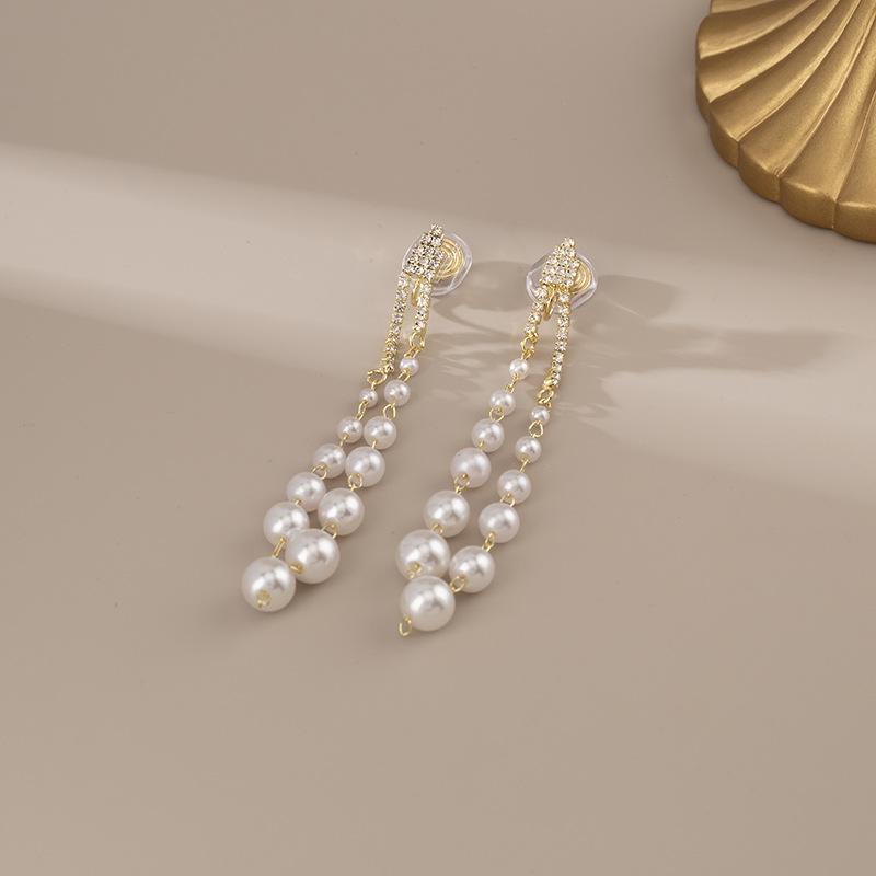 Элегантные длинные серьги с бахромой из искусственного жемчуга, женские модные роскошные серьги, серьги с москитной сеткой, зажим для ушей без отверстий для ушей