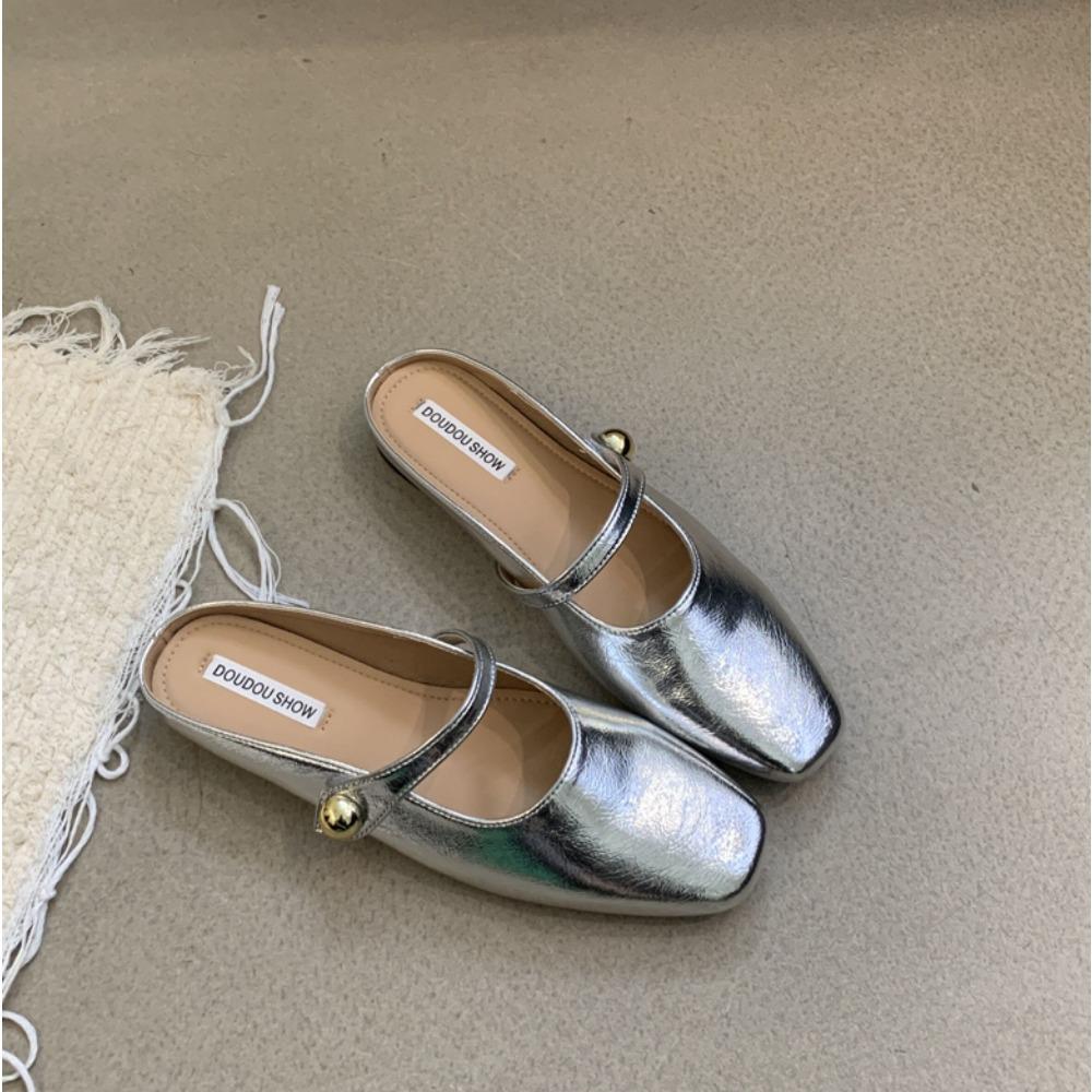 Fashion Baotou Slippers for Women's 2025 French Style Sandals for Wearing Flat Bottomed Buckle Single Shoes Soft Soled Slippers Womens