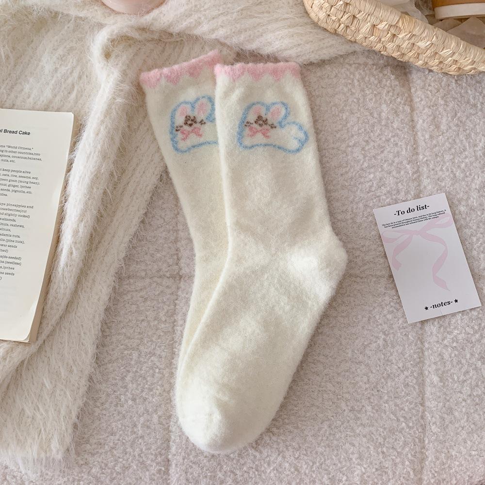 Розовые утолщенные теплые носки до середины икры из австралийской шерсти для женской осени и зимы, клубничные мультяшные кролики с бантом, носки для сна и дома