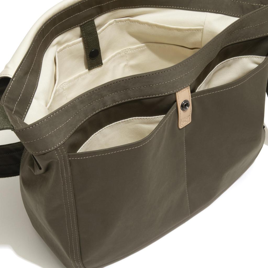 Untrac Newspaper Shoulder Bag 14L No.60402