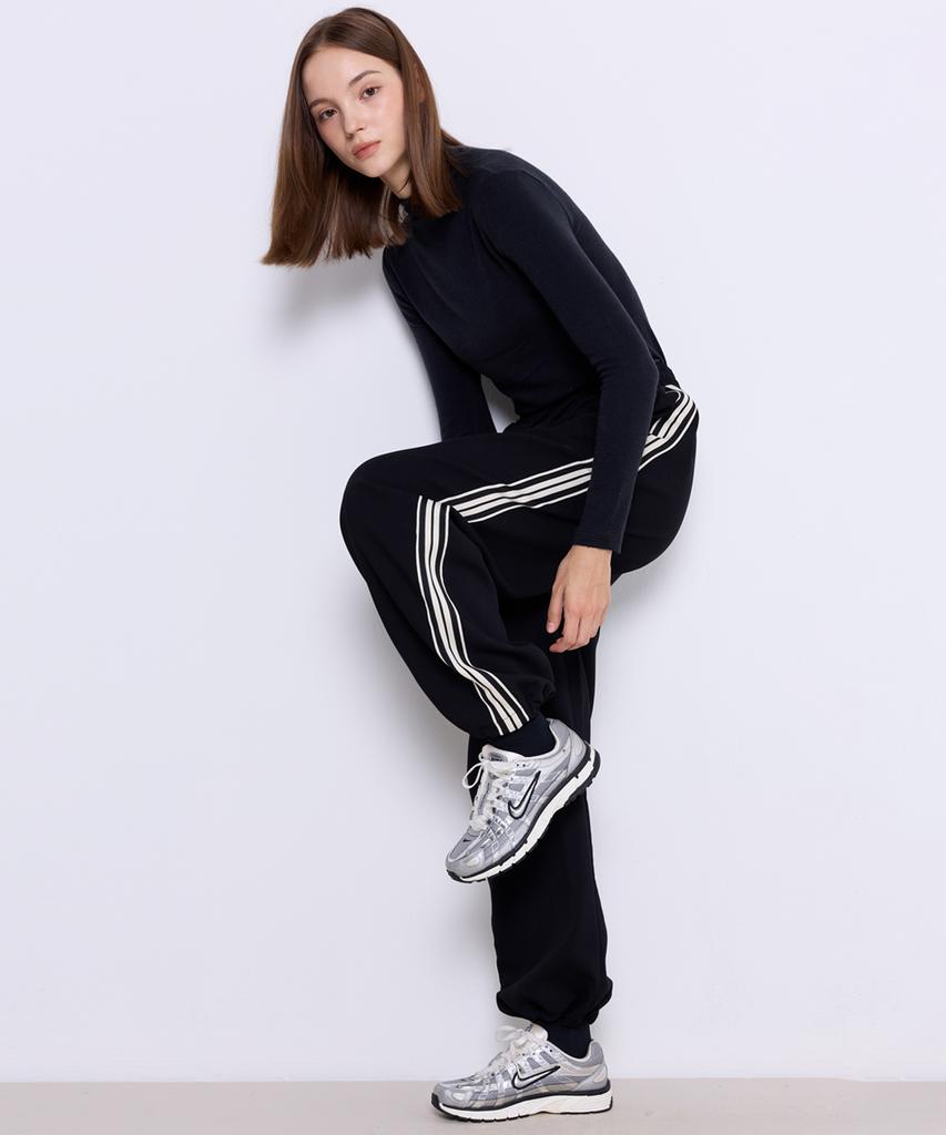 MANAVIS7 Line Track Pants [Black]