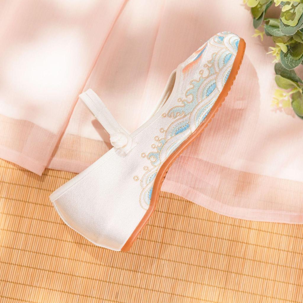 2024 Summer Silk Satin Retro Cheongsam Hanfu Women's Shoes