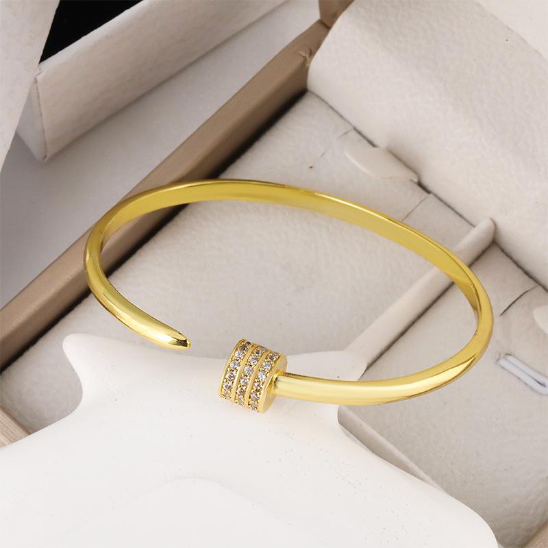New Creative Round Head Nail Bracelet European and American Fashion Simple Bracelet