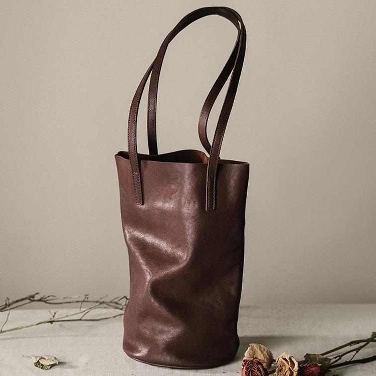 Сумка на плечо из кожи с меховым цветком - Ретро-кожа растительного дубления