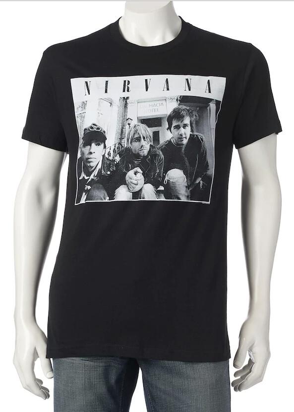 Nirvana Kurt Cobain Dave Grohl Group Photo T-shirt NWT Authentic Official