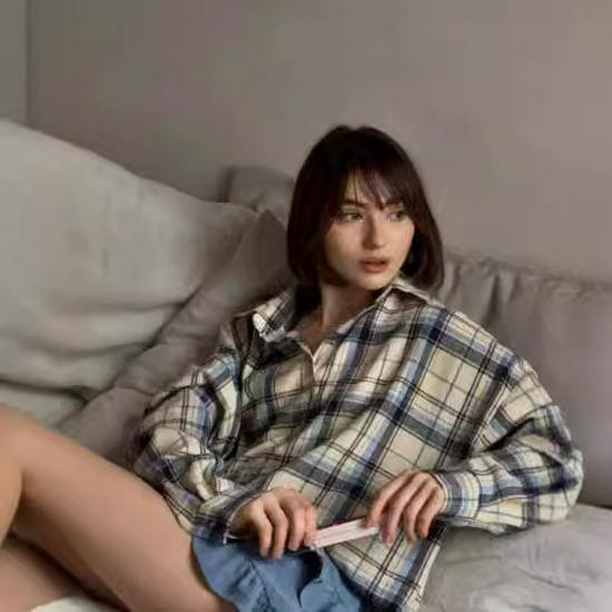 2024 Осень Женская Ретро Клетчатая Рубашка Свободного Отворота С Длинными Рукавами И Карманом