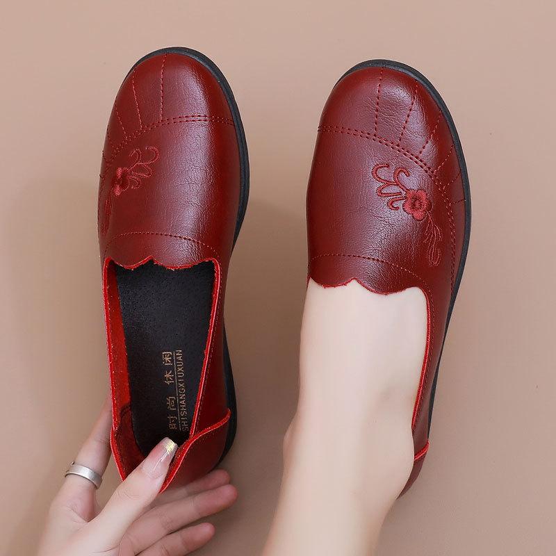 Модные весенние туфли-лоферы с цветочным принтом для женщин среднего и пожилого возраста. Удобные туфли-лоферы на мягкой подошве для мам. Нескользящие туфли-лоферы для бабушек.