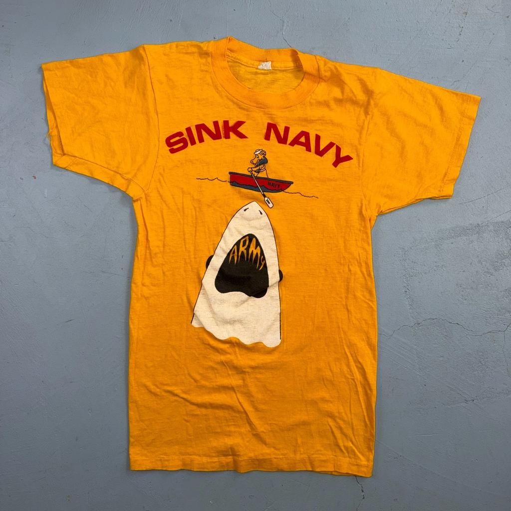 Sink Navy 1970s USN Army VTG T Shirt Yellow Jaws Shark Spoof Movie Rockabilly