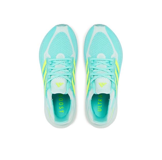 Беговые кроссовки adidas Ultraboost 5