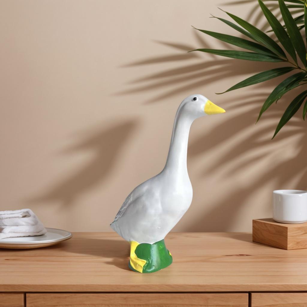 1 Cute White Duck Figurine Ornament, Realistic and Adorable Design, Suitable for Living Room, Desktop, Study, Home Decor, Fresh and Healing Style