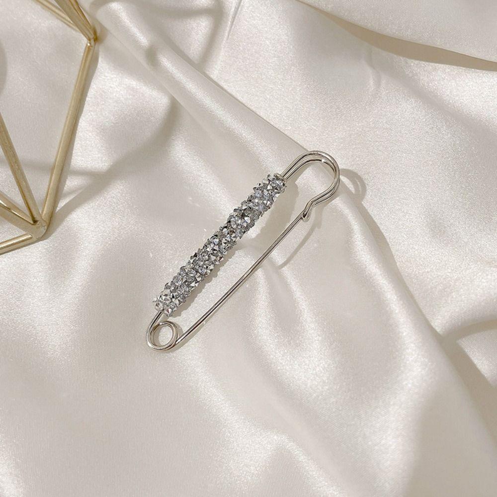 Full Rhinestone For Girls Women Brooch Tightening Waistband Pin Sweater Pants Pin Korean Buckle Pin