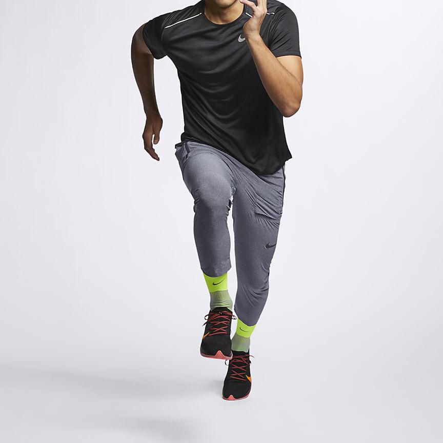 Nike Повседневная спортивная футболка с коротким рукавом и круглым вырезом, мужские топы, черный AJ7566-010