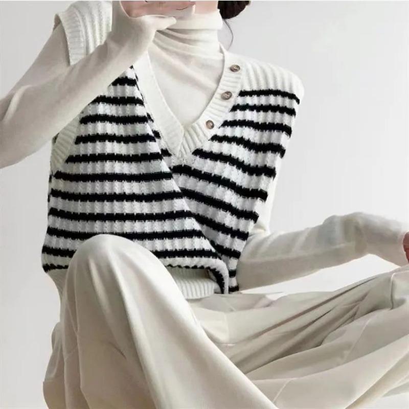 Black and White Striped Knitted Vest for Women Autumn and Winter 2023 V-neck Button Decoration Sleeveless Sweater Vest Top