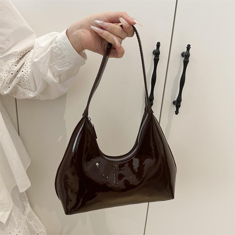 Сумка из лакированной кожи Женская сумка-полумесяц Женская сумка на плечо Женская сумочка Модная сумка под мышкой