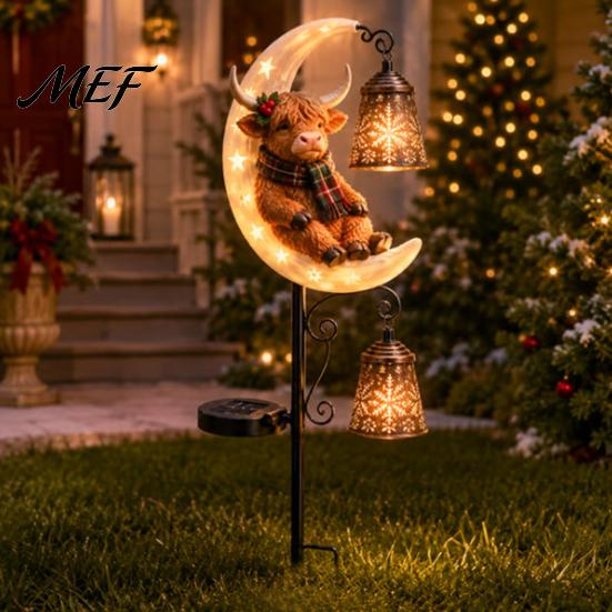 Festive Winter Yard Sculpture Highland Cow Moon Solar Garden Light, Christmas Metal Snowflake Stakes Stake Powered Outdoor Lawn Path Decoration