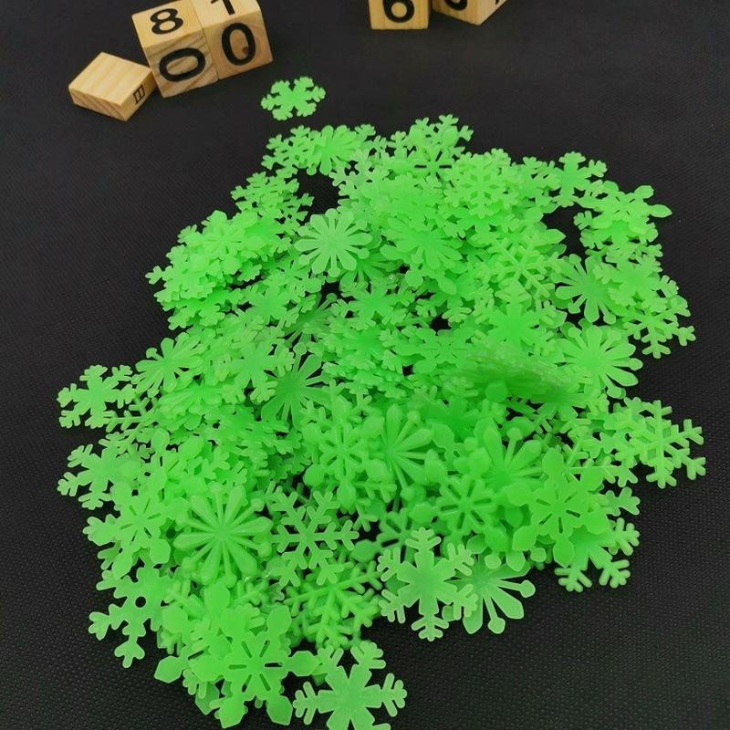 1 Set 50pcs Luminous Snowflake Wall Stickers Kids Room Christmas New Year Home Decor