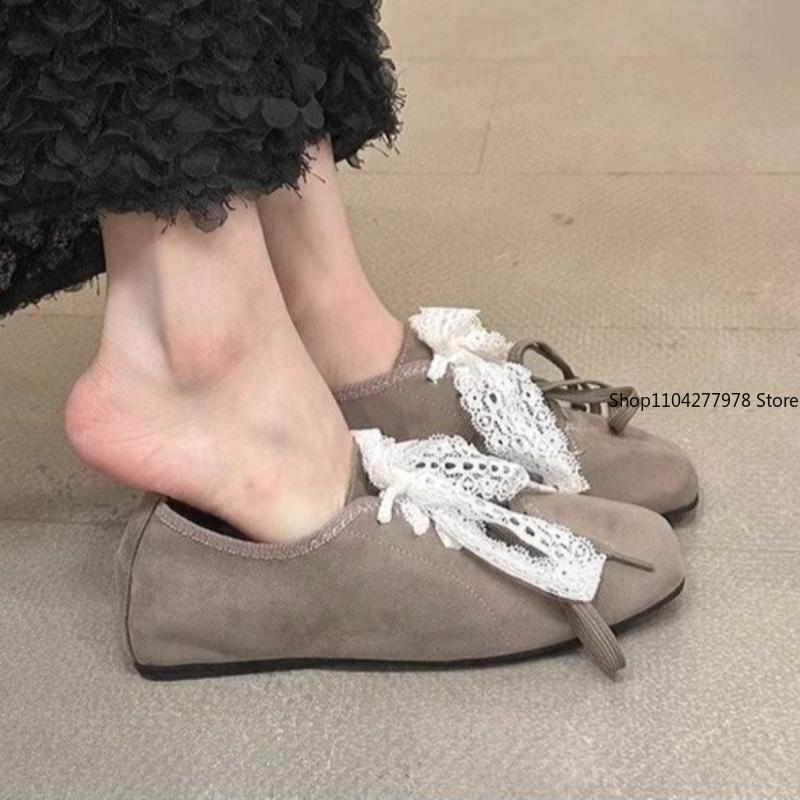 Модные плоские туфли с бусинами, повседневные кроссовки, женская обувь, спортивные лоферы, лето 2025, новый тренд, кроссовки на шнуровке, дизайнерский комфорт, zapatos mujer