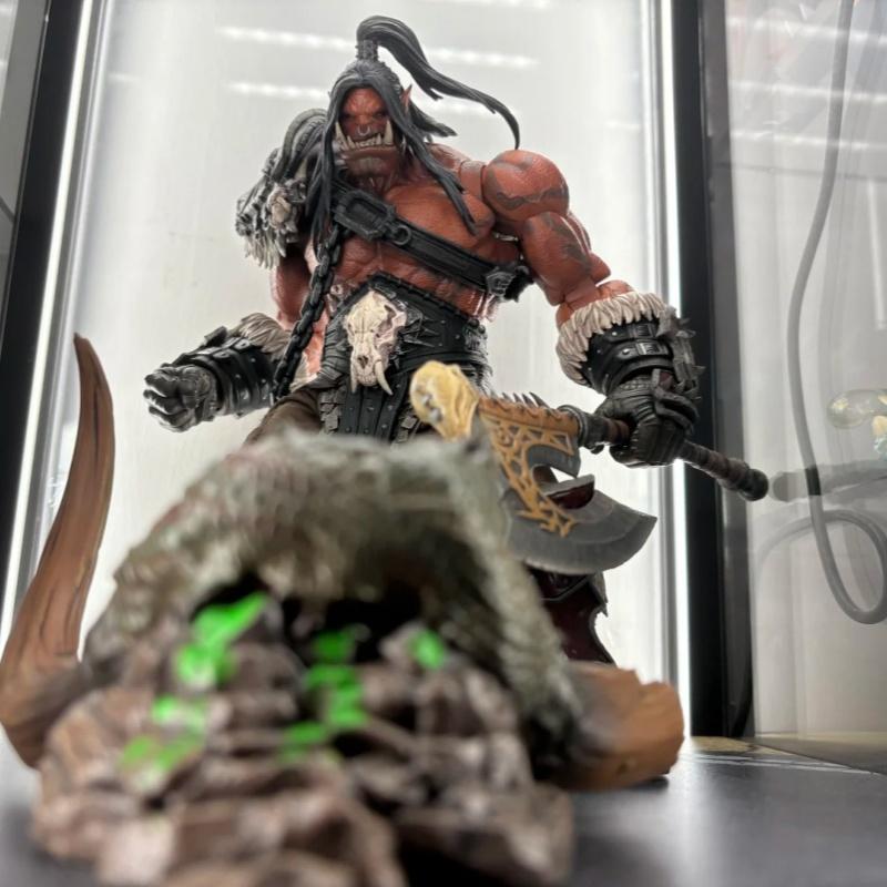 Hero Toys Official Warchief Grommash Hellscream 1:10 Scale Articulated Orc Warrior Action Figure Horde War Chants