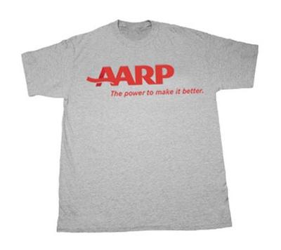 Футболка с логотипом журнала AARP для пенсионеров