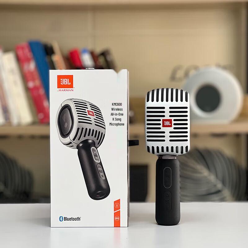 JBL KMC600 Wireless KTV Microphone with Bluetooth Speaker