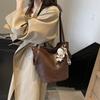 Retro Simple Large-Capacity Bucket Bag Women'S Autumn Fashion High-End Single Shoulder Armpit Bag