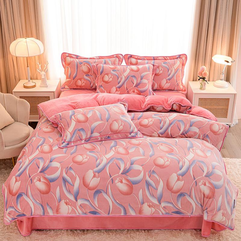 Thickened Milk Velvet Four-piece Set, Flannel Sheets and Quilt Cover, Coral Velvet Three-piece Bedding Set