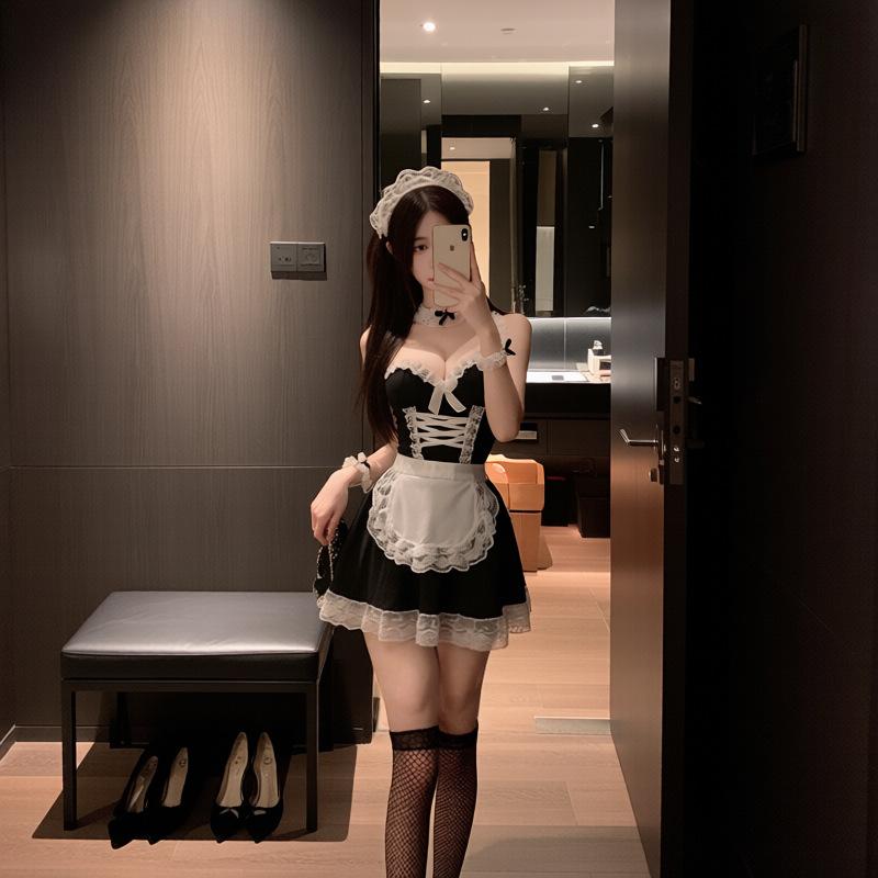 Lingerie-style 2D maid cos Cute maid costume, cross-dressing, Lolita dress, role-playing