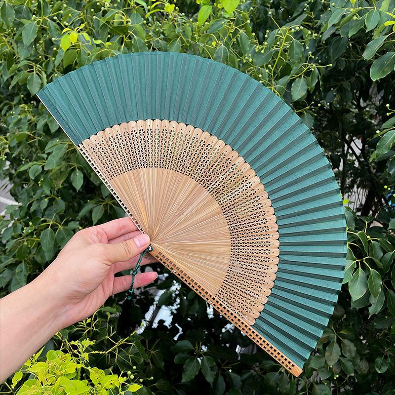 Fan Japanese Style and Fan Bamboo Handle Folding Fan Exquisite Folding Fan Ancient Style Send Small Tassel