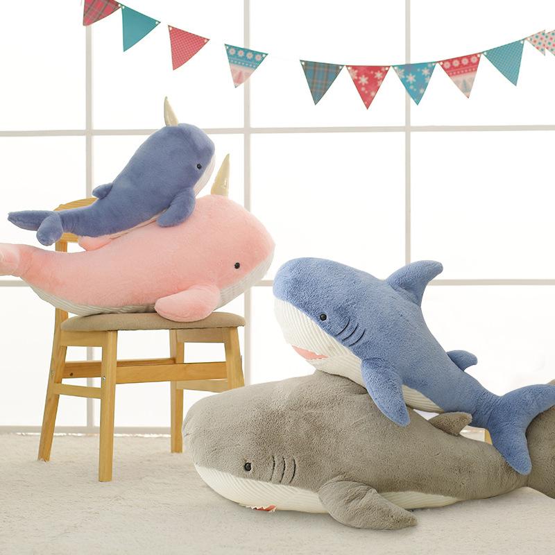 Креативная плюшевая игрушка-подушка в виде акулы-нарвала - идеальный подарок для детей