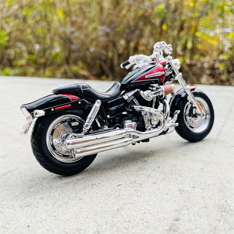 Майсто 1:18 Мотоцикл Harley-Davidson 2009 FXDFSE CVO Fat Bob Сплав Модель Мотоцикла Коллекция Игрушечных Машинок