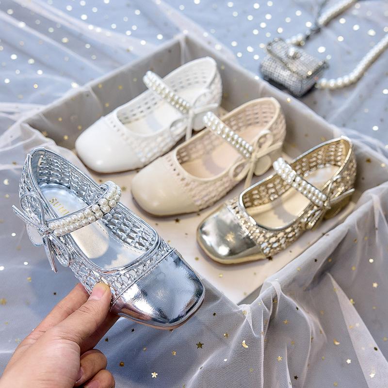 2026 new little girl leather shoes with dress soft sole children's crystal shoes single shoes