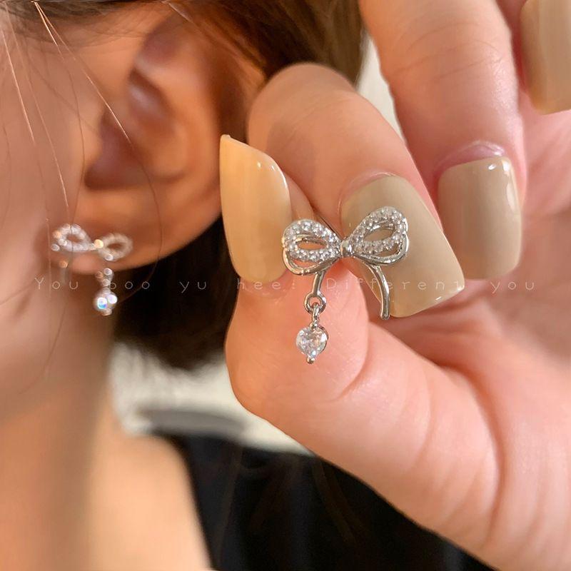 Silver Needle Diamond Bow Pearl Earrings French Light Luxury Premium Earrings Niche Retro Temperament Earrings