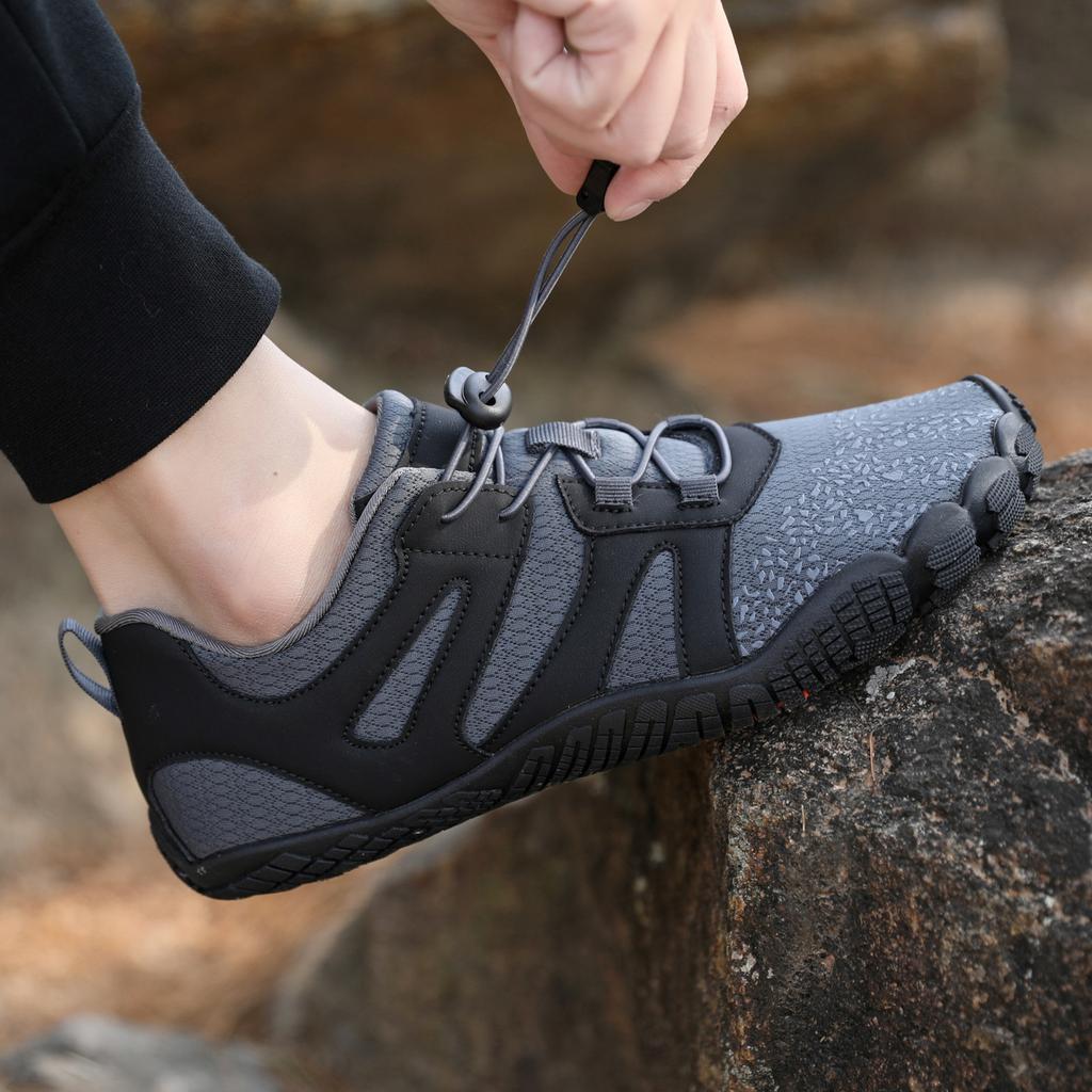 Outdoor Mountaineering Off-road Shoes Breathable Mesh Shoes Hiking Shoes Soft Sole Non-slip Travel Sports Men's Running Shoes