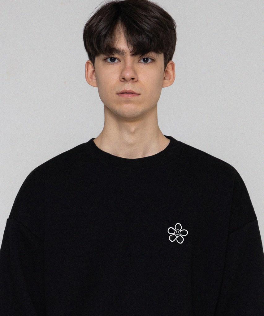 GRAVER [Unisex] Line Flower Dot Embroidered Sweatshirt_Black