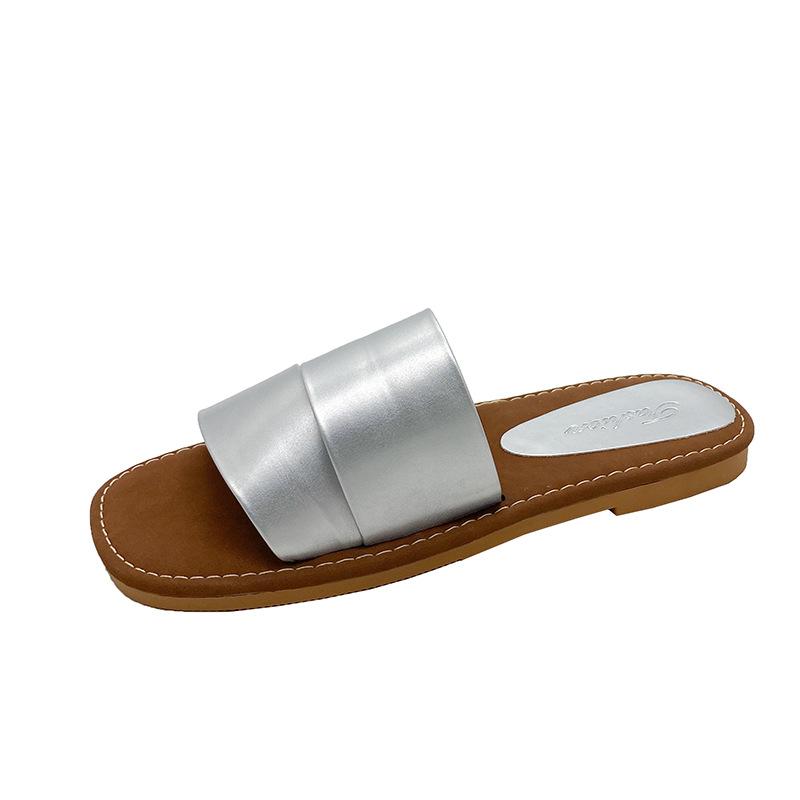 2024 летние новые нишевые простые односложные классные тапочки на плоской подошве женские пляжные туфли с открытым носком на мягкой подошве