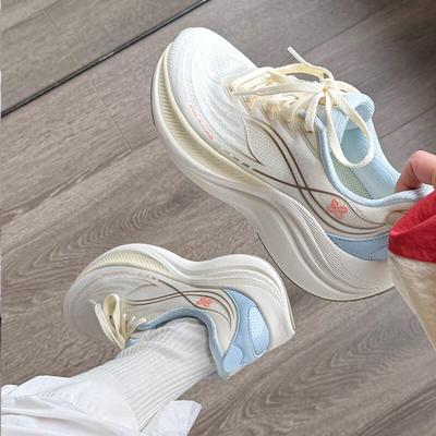 Женские легкие кроссовки для бега с амортизацией Anta Leaf 6