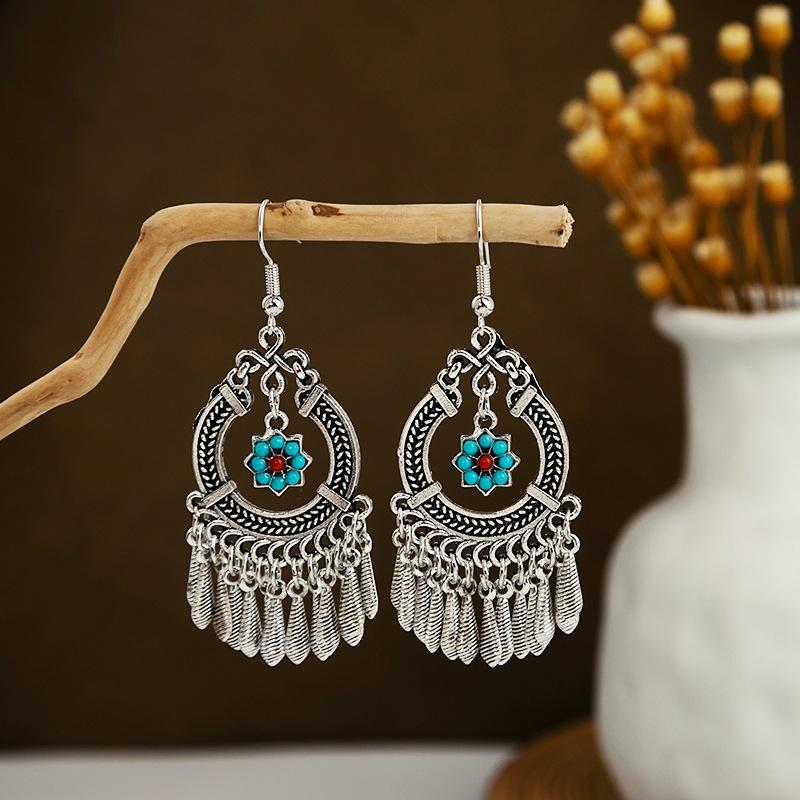 BLINGBAY Women's Earrings, Ethnic Style Drop-shaped Long Metal Tassel Earrings, Simple And High-end Accessories, Retro Colorful Feather Jewelry
