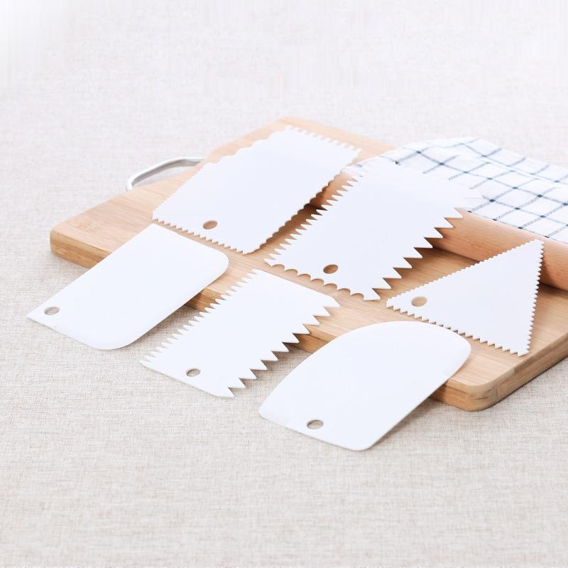 Цветной пластиковый трапециевидный полукруглый треугольный зубчатый скребок для крема для торта, 6 предметов