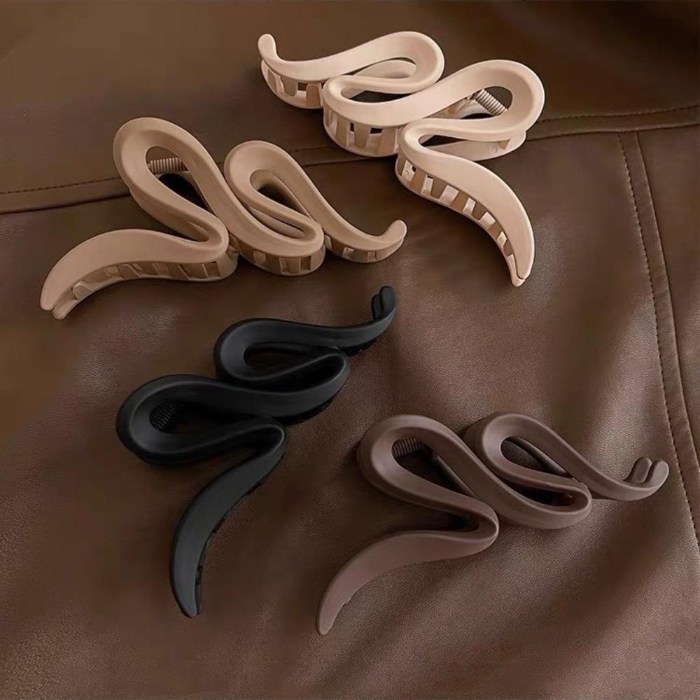 Plastic Wave Hair Clips Solid Curved Hair Claw Headwear Frosted Shark Clips  Travel