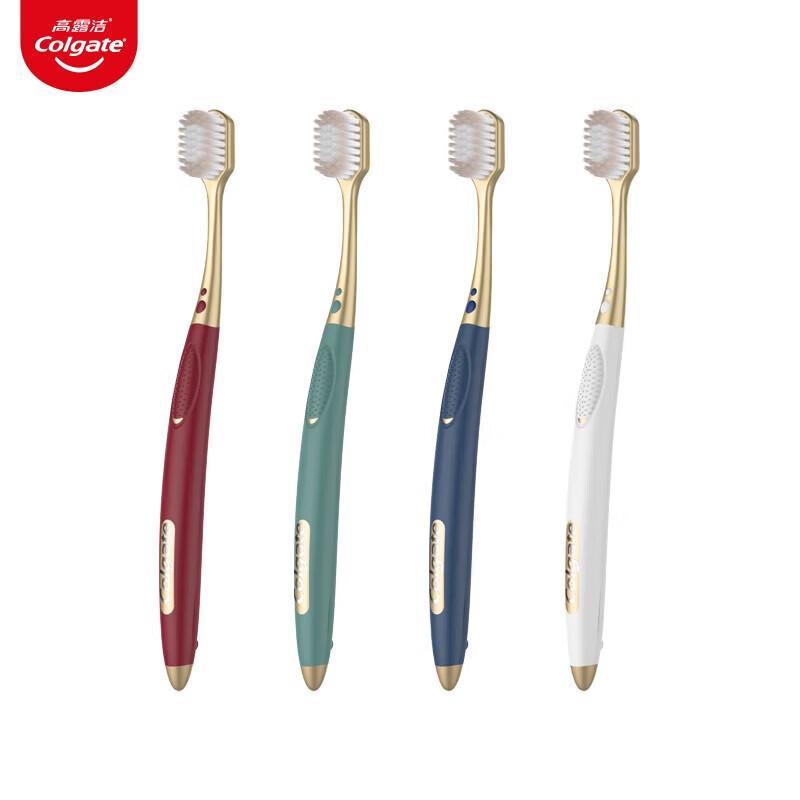 Colgate Широкая зубная щетка с мягкой щетиной, 2 шт.