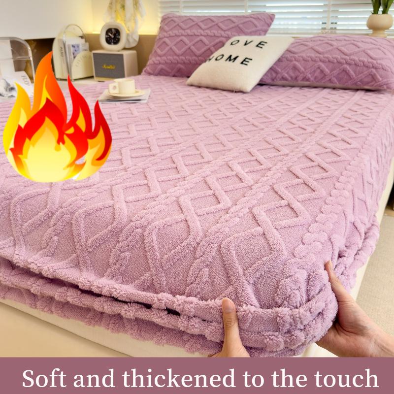 2025 Осенне-зимняя утолщенная простыня из молочного бархата, Цельный мягкий коралловый бархатный наматрасник, Тафтовый протектор для матраса