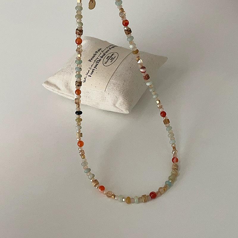 Ожерелье на ключицу с бусинами из натурального камня Bamine Crystal - женский нишевый дизайн, простой и универсальный.