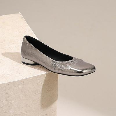 2025 осень новые популярные французские плиссированные диагональные носки мягкая кожа на плоской подошве удобные на низком каблуке туфли-лодочки женская обувь