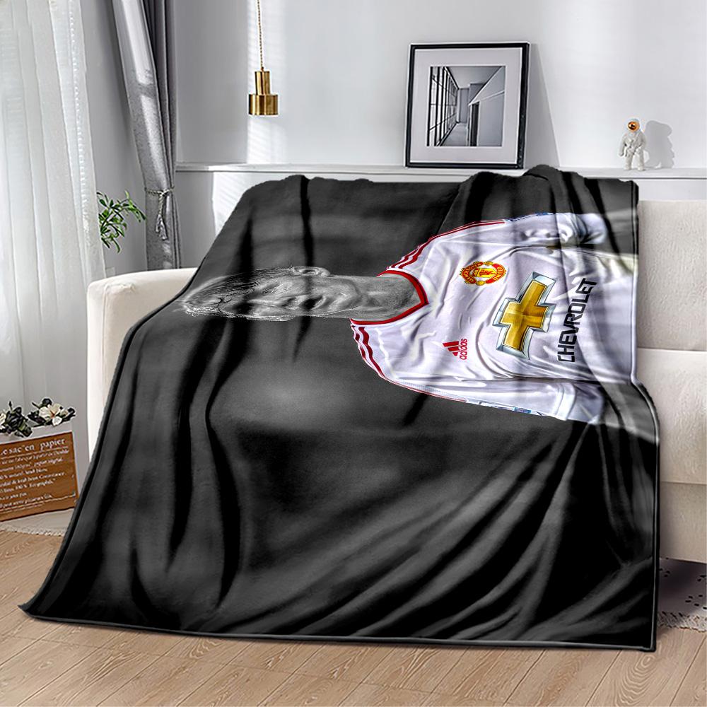 Luiz Football Legend Blanket Warmthful Decor Great for Seaside Livingroom Bed for All Occasions Warmthful Decor