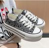 Мода Модные женские кроссовки на толстой подошве с принтом в стиле ретро на платформе Повседневная парусиновая обувь для студентов Вулканизированные уличные кеды для скейтборда