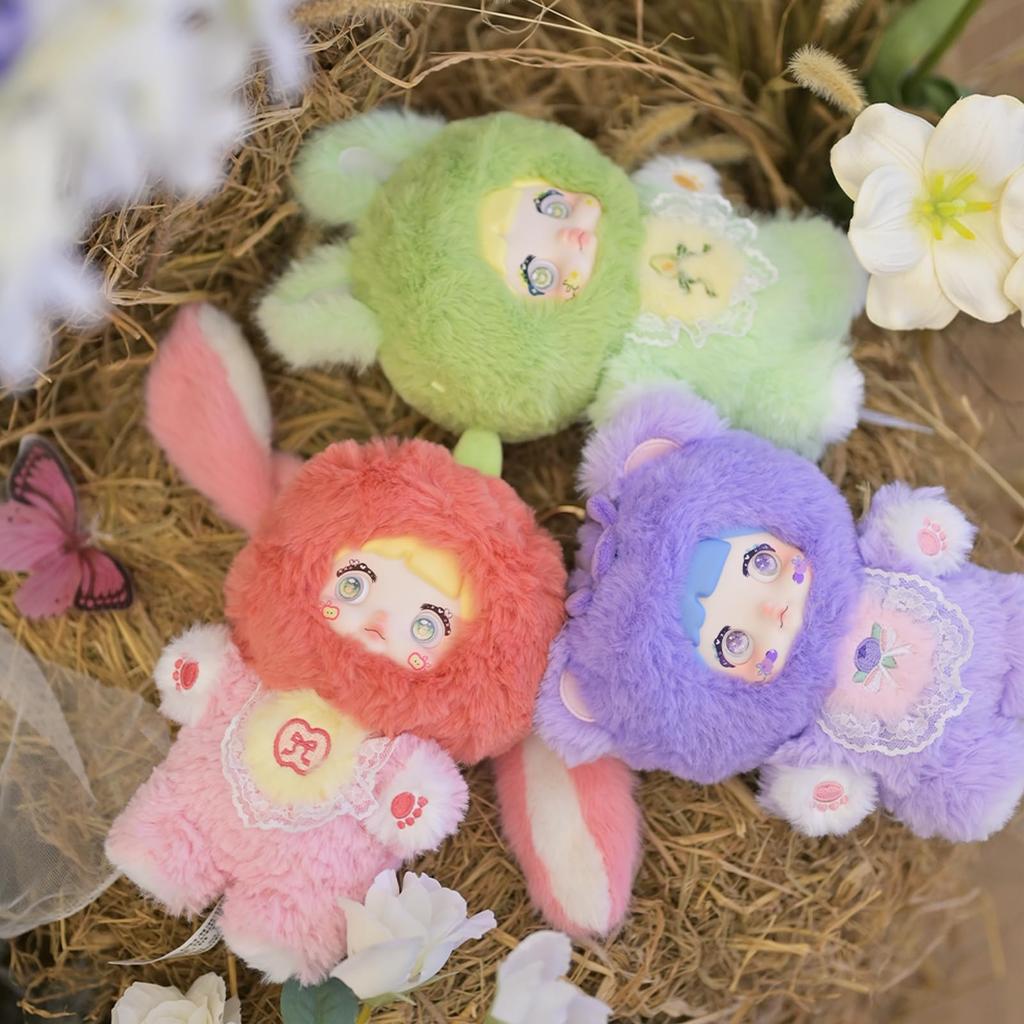 Серия «Nommi: Плодоносная и Вкусная» Официально Лицензированная Плюшевая Кукла Дизайн с Фруктами и Животными, Точная Вышивка, Премиальный Пушистый Материал Вращающиеся Глаза